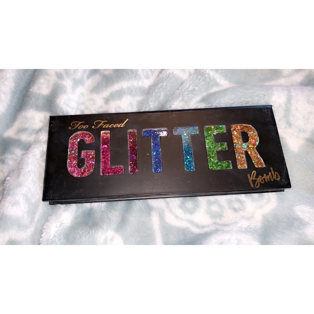Too faced glitter bomb pallete